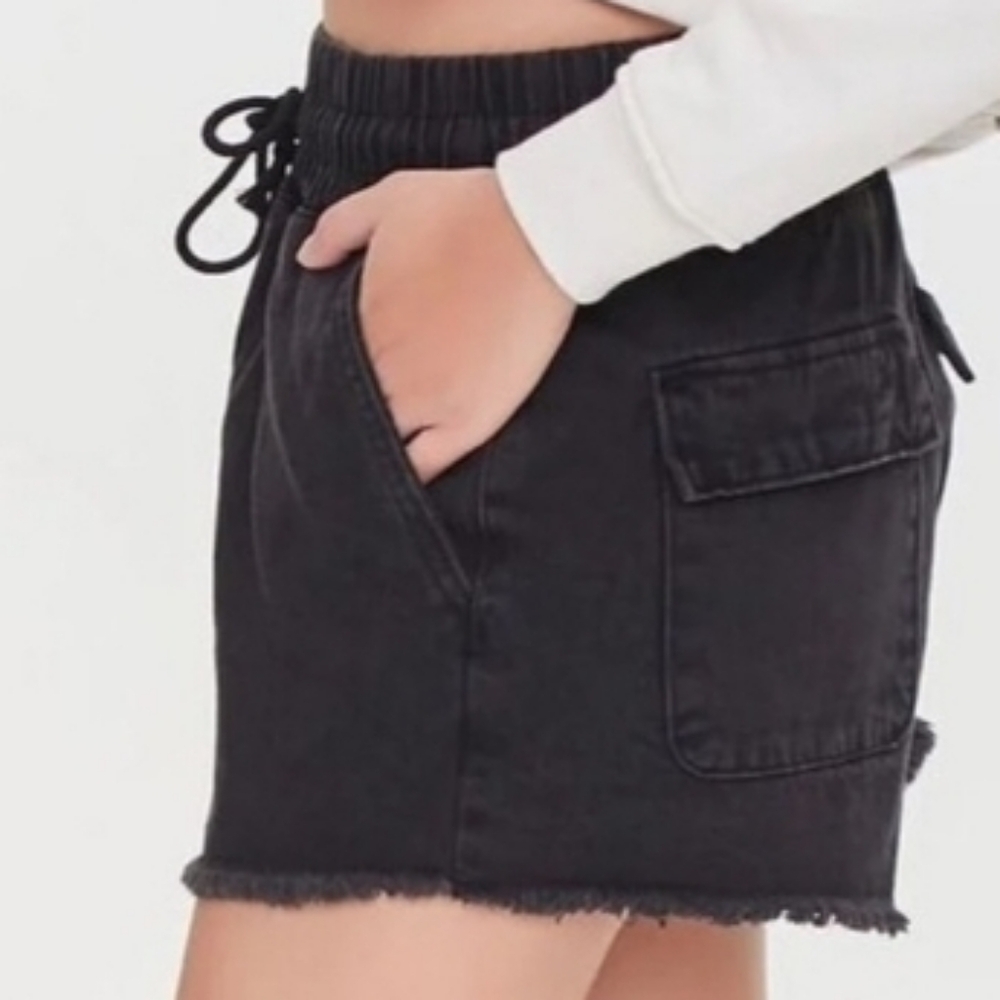 Forever 21 Distressed Black Drawstring Denim Mom Shorts With Frayed Hems